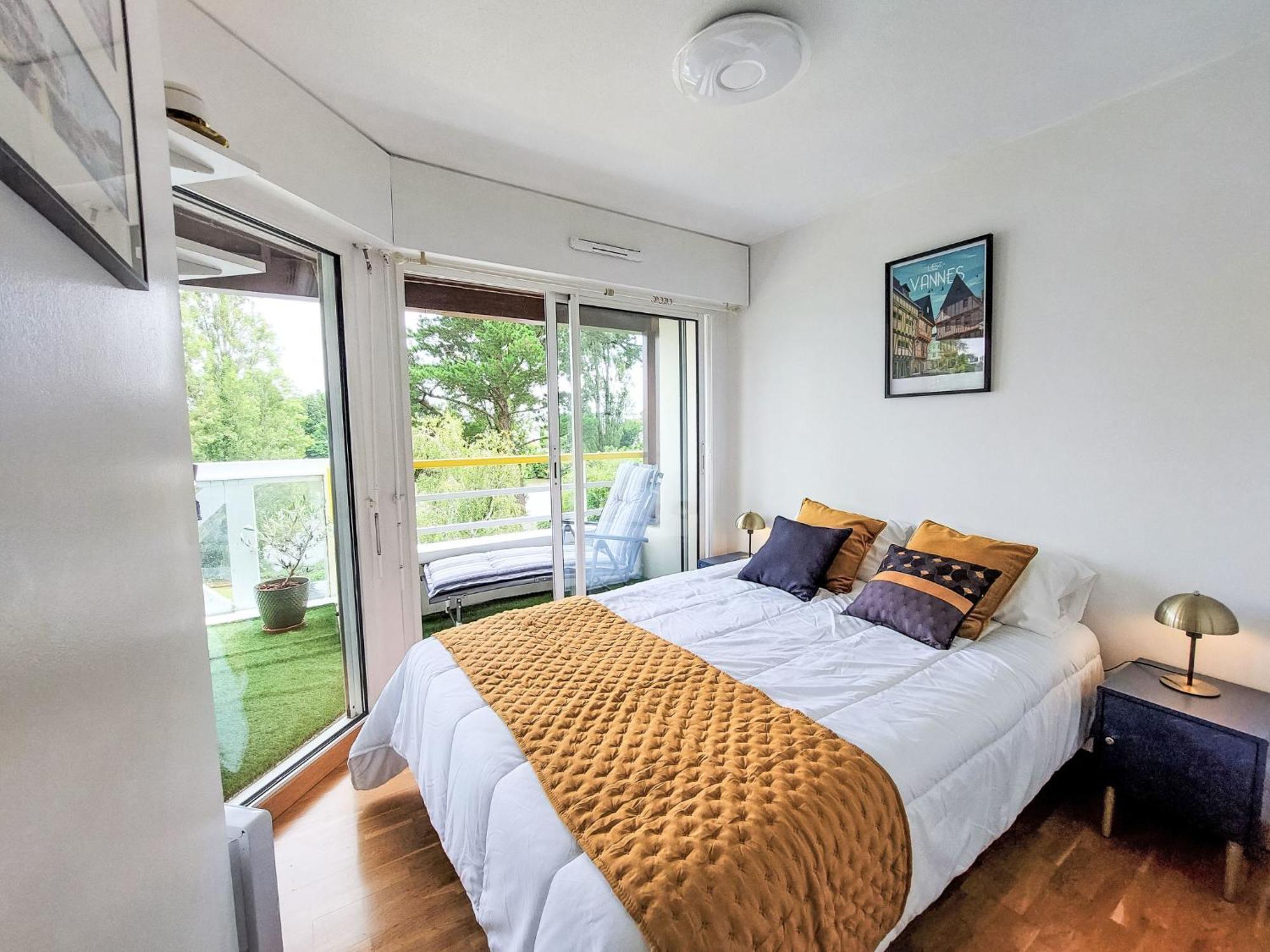 Appartement Calme Et Vue Sur L'etang Au Duc By Interhome Vannes