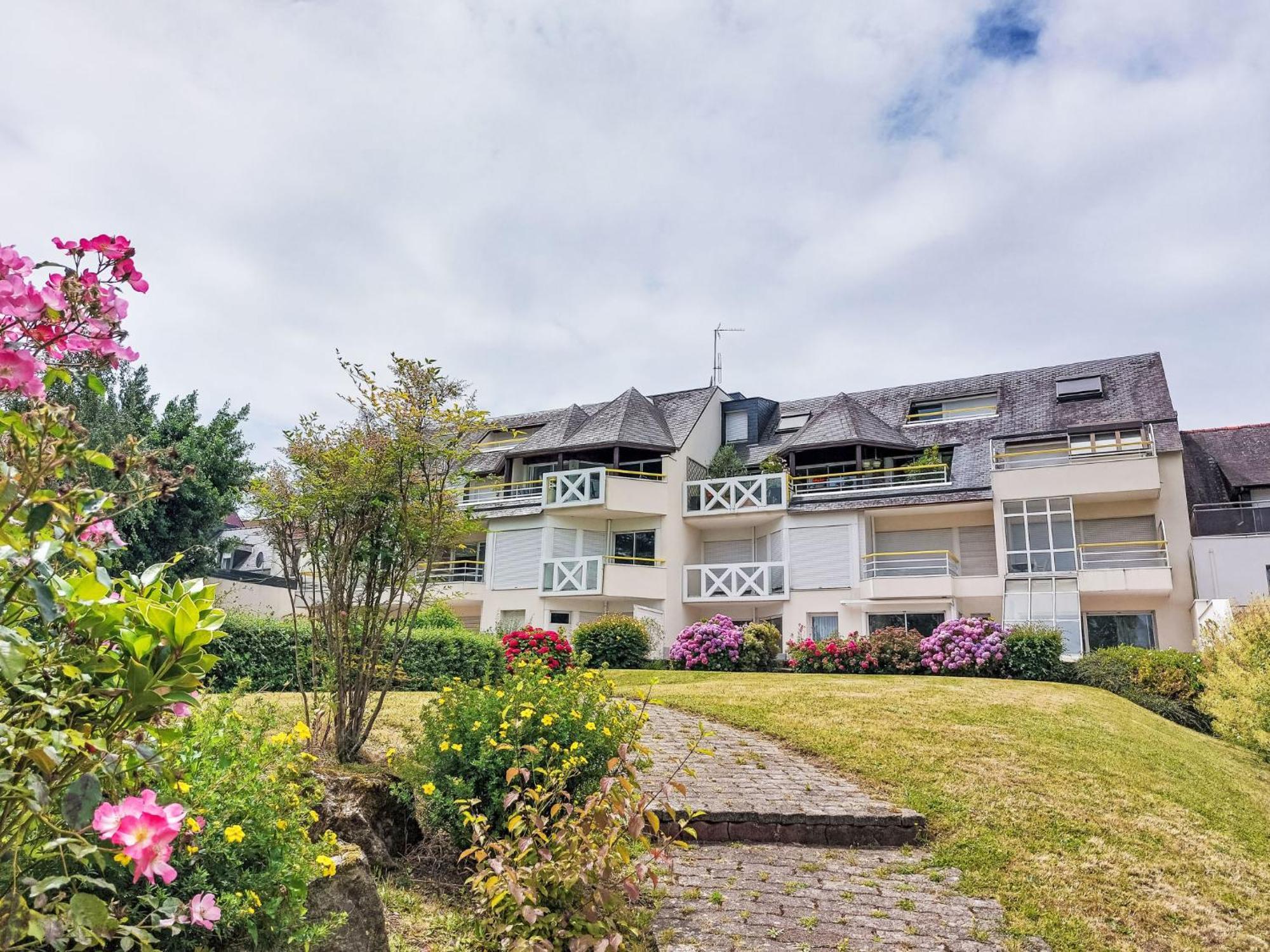 Calme Et Vue Sur L'etang Au Duc By Interhome Appartement *